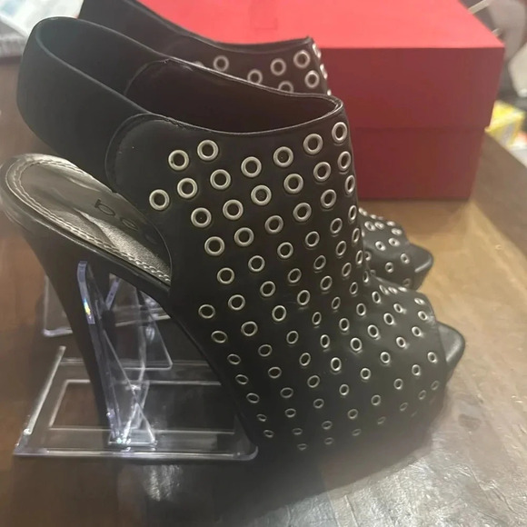 Bebe Belinda Grommet Peep Toe Ankle Slingback Boots Size 7 - Picture 5 of 11